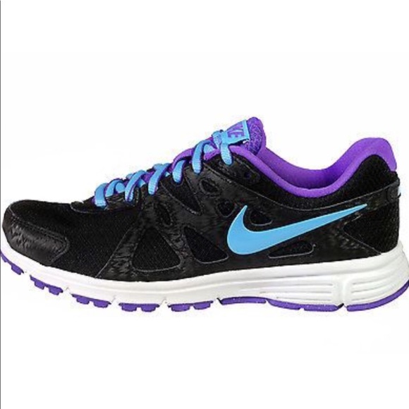 nike revolution 2
